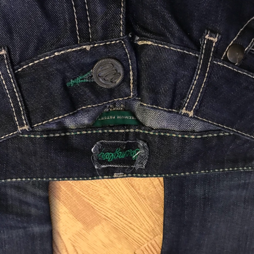 Wrangler dark blue jeans with studs